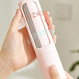 Tournez avant de nettoyer - Brosse anti poils de chat