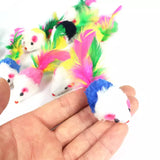Jouets à souris peluche pour chat - Présentée sur main