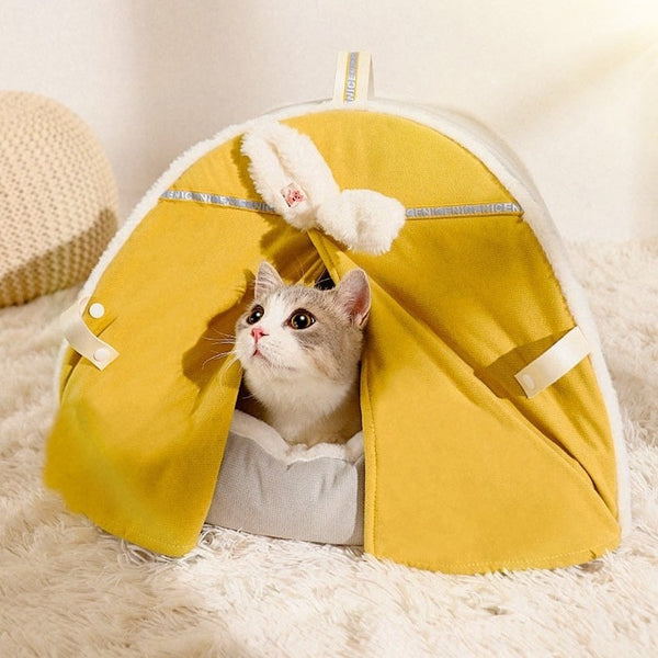 Tente pour chat confortable jaune avec coussin douillet et chat à l'intérieur